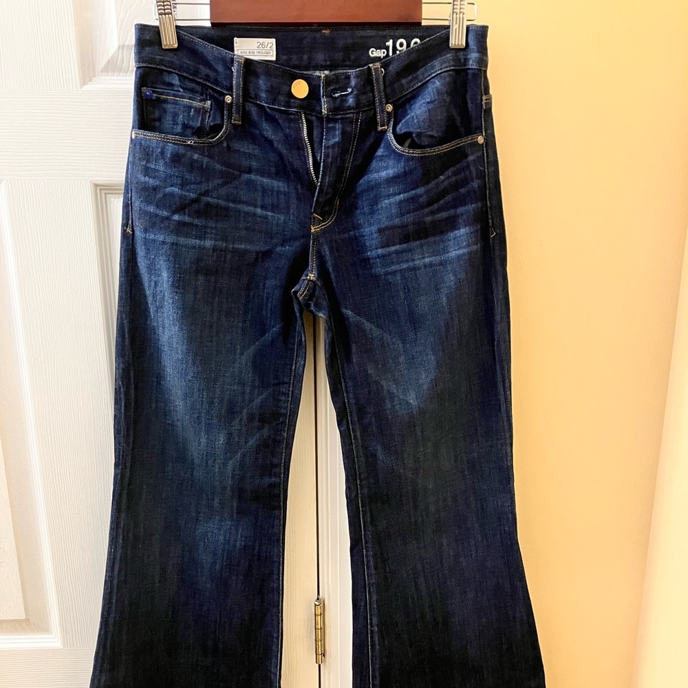 GAP 1969 FLARE HIGH RISE JEANS DARK WASH